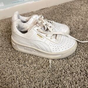 Puma Kids White and Gold Sneakers